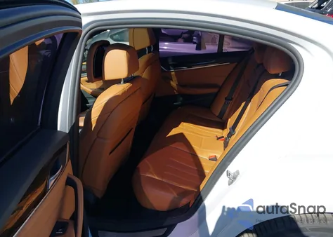 2019 BMW 5 Series 530I из США, поврежденный, VIN WBAJA5C51KBX86546